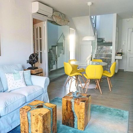Beachstyle Penthouse By Hello Homes シッチェス エクステリア 写真