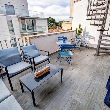 Beachstyle Penthouse By Hello Homes シッチェス エクステリア 写真