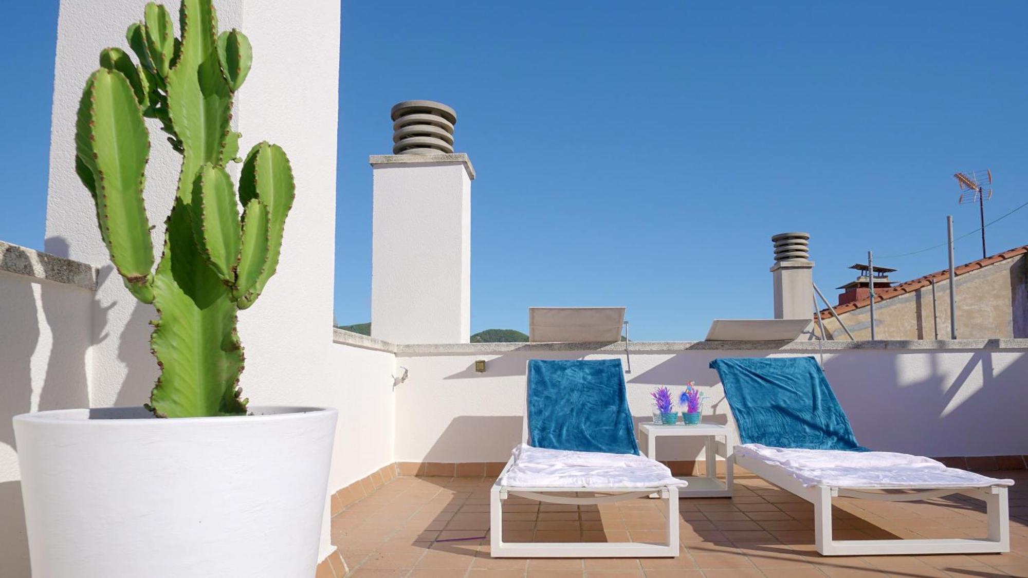 Beachstyle Penthouse By Hello Homes シッチェス エクステリア 写真